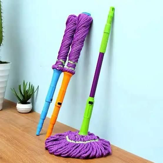 New Lock Design Collapsible Twister MicroFiber Mop ( Random Color )